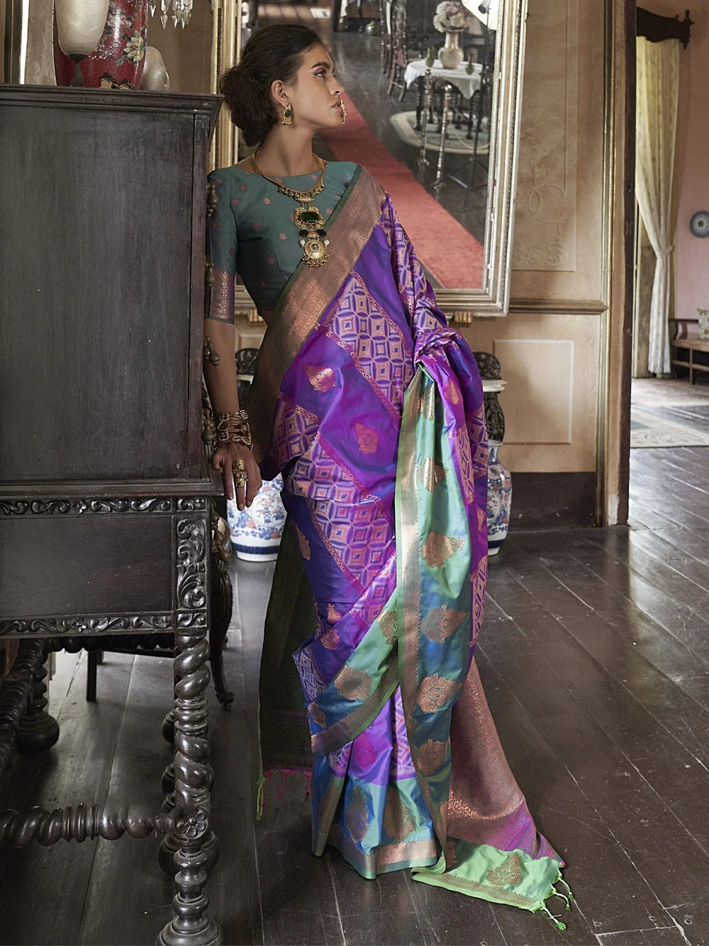 Purple Purple Banarasi Pure Silk Woven Saree