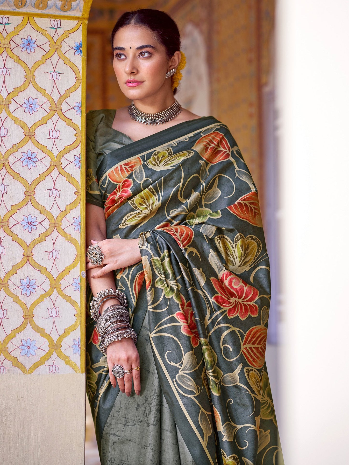 partywear designer saree for festive occasions