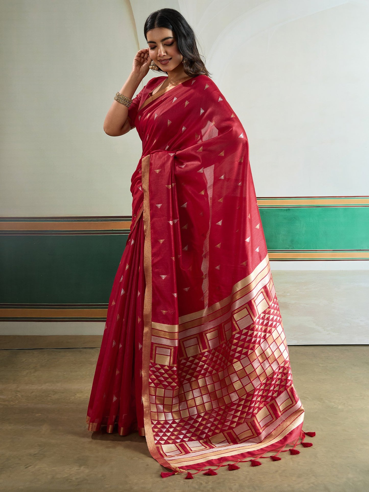 partywear designer saree for festive occasions