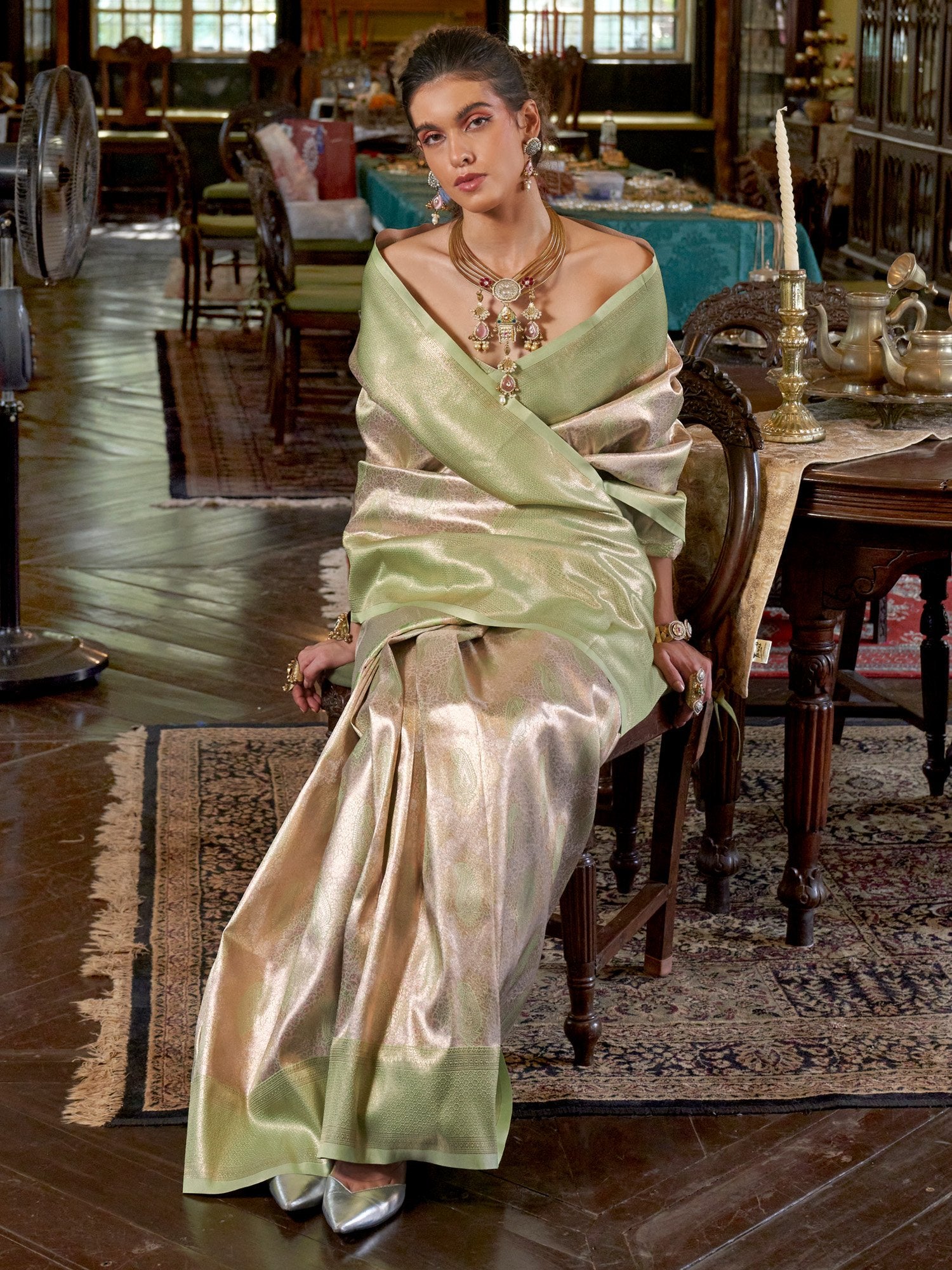 Golden Gold Banarasi Kanjeevaram Silk Woven Saree