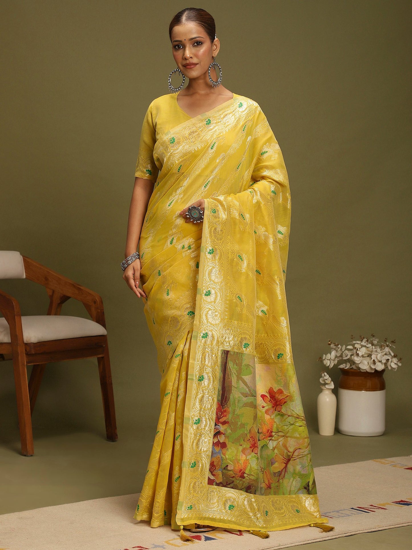 Yellow Yellow Banarasi Organza Woven Saree