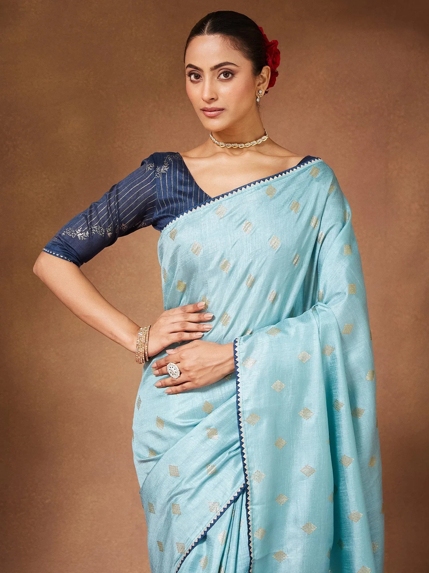 Light Party Wear Georgette  Solid Saree