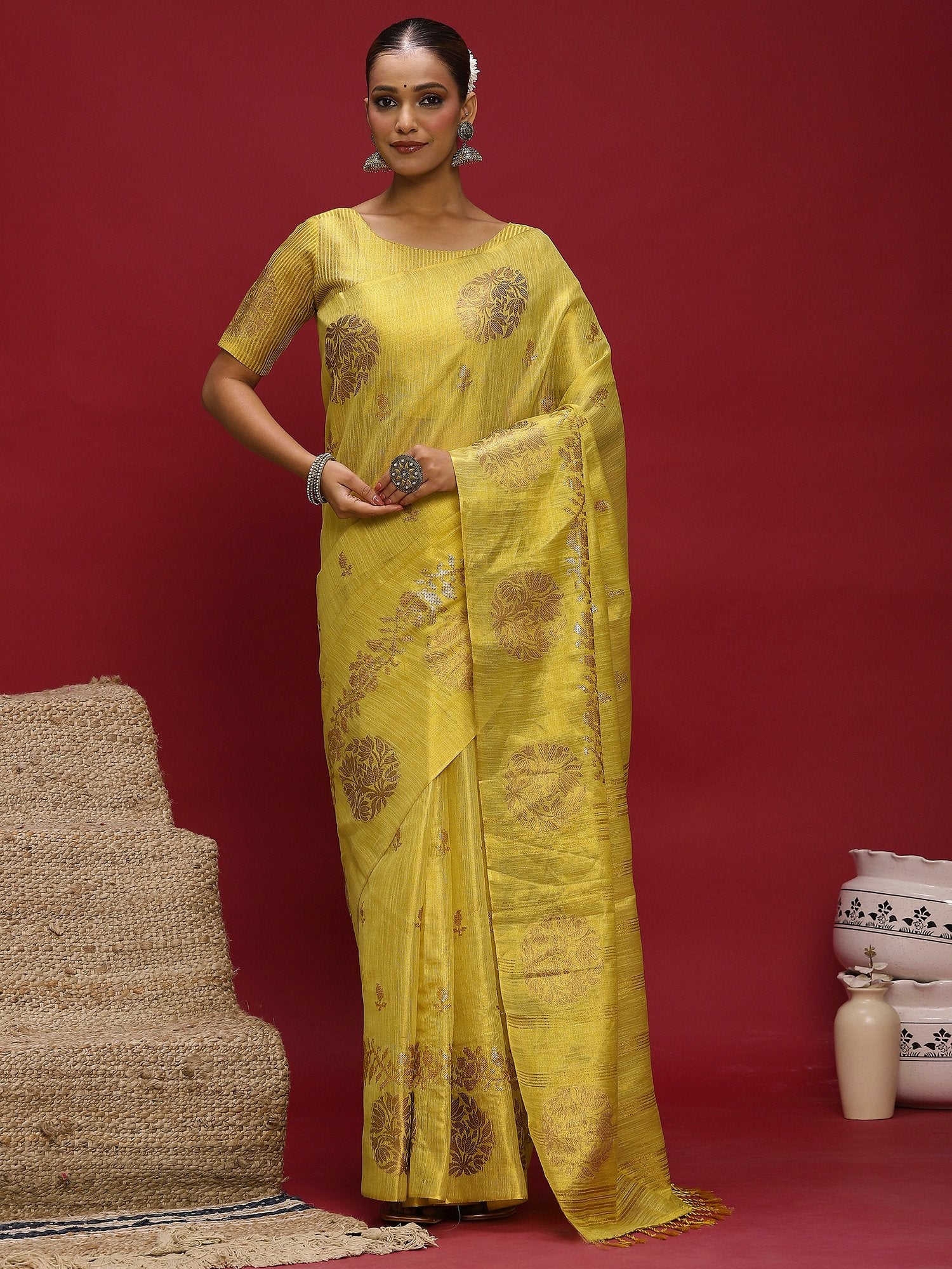 Yellow Yellow Banarasi Linen Woven Saree