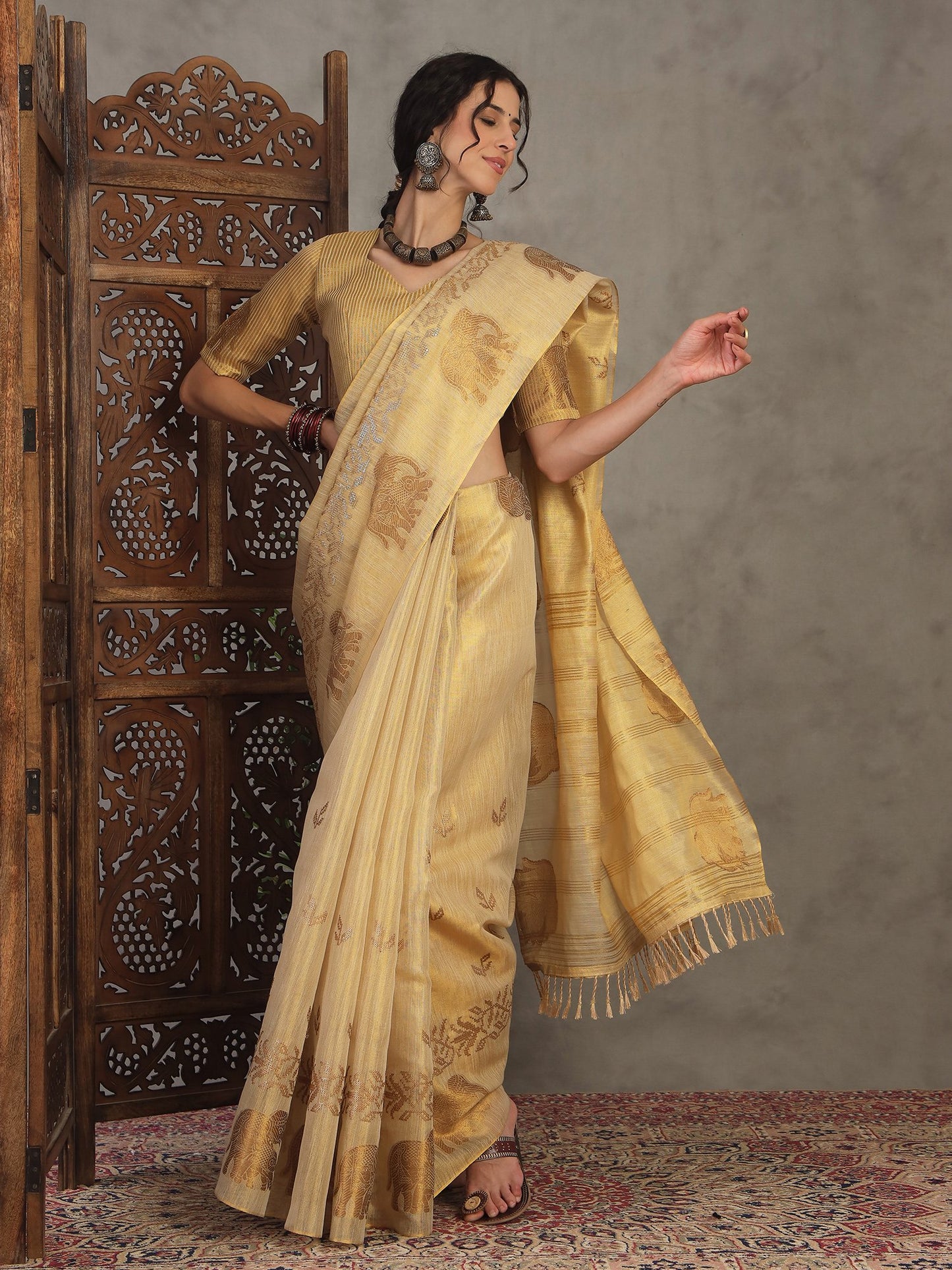 Cream Cream Banarasi Linen Woven Saree