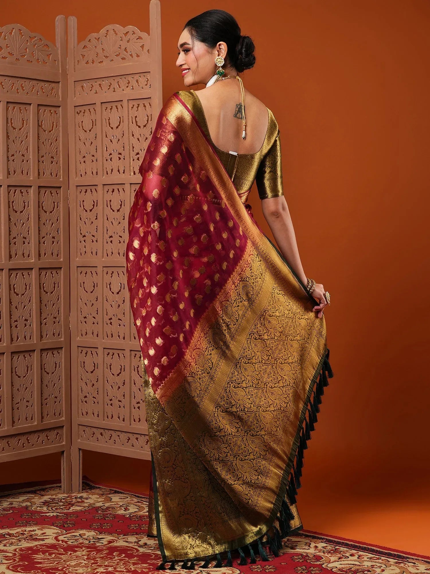 Get the best amazon saree