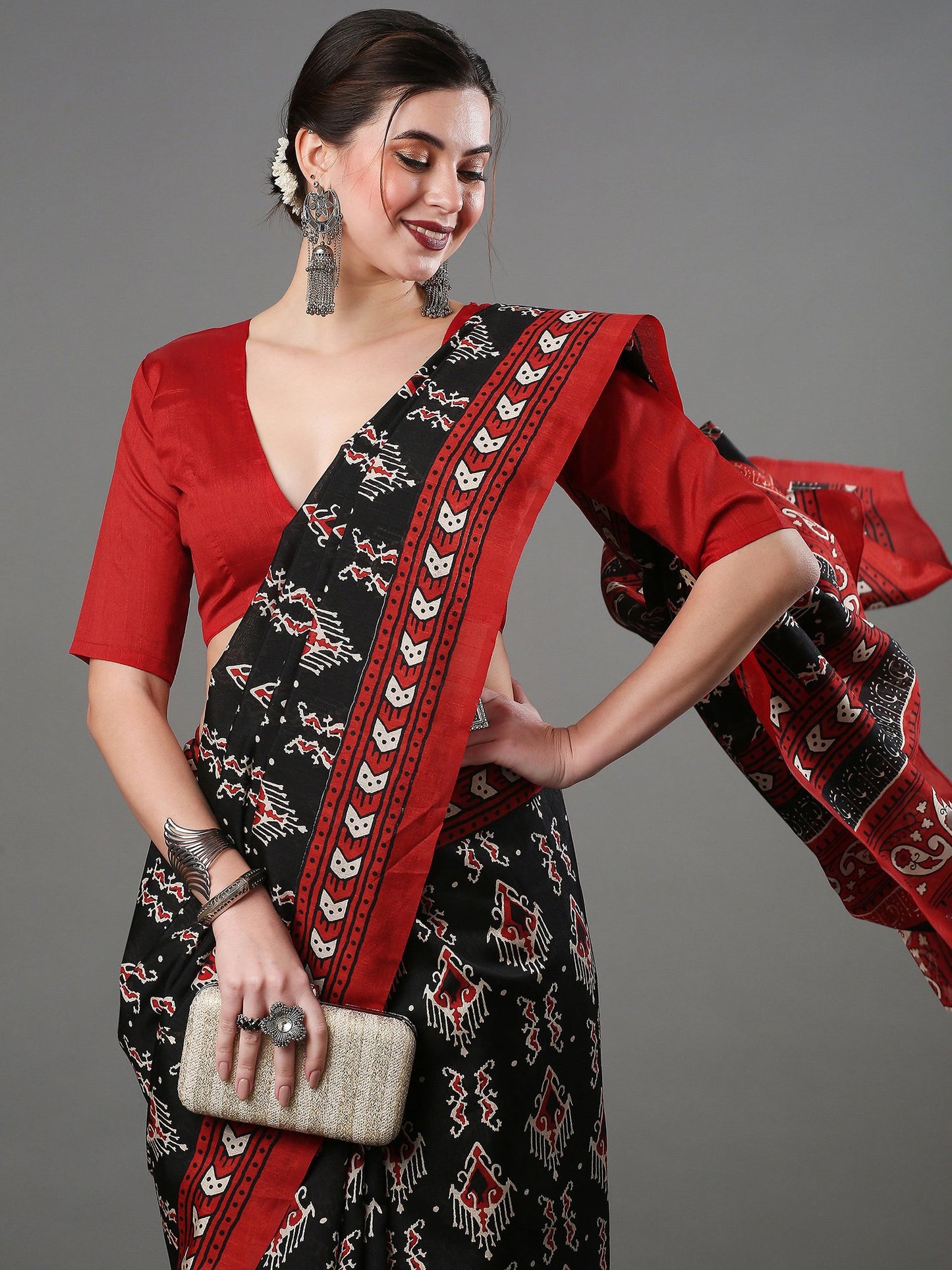 Get the best Banarasi silk saree