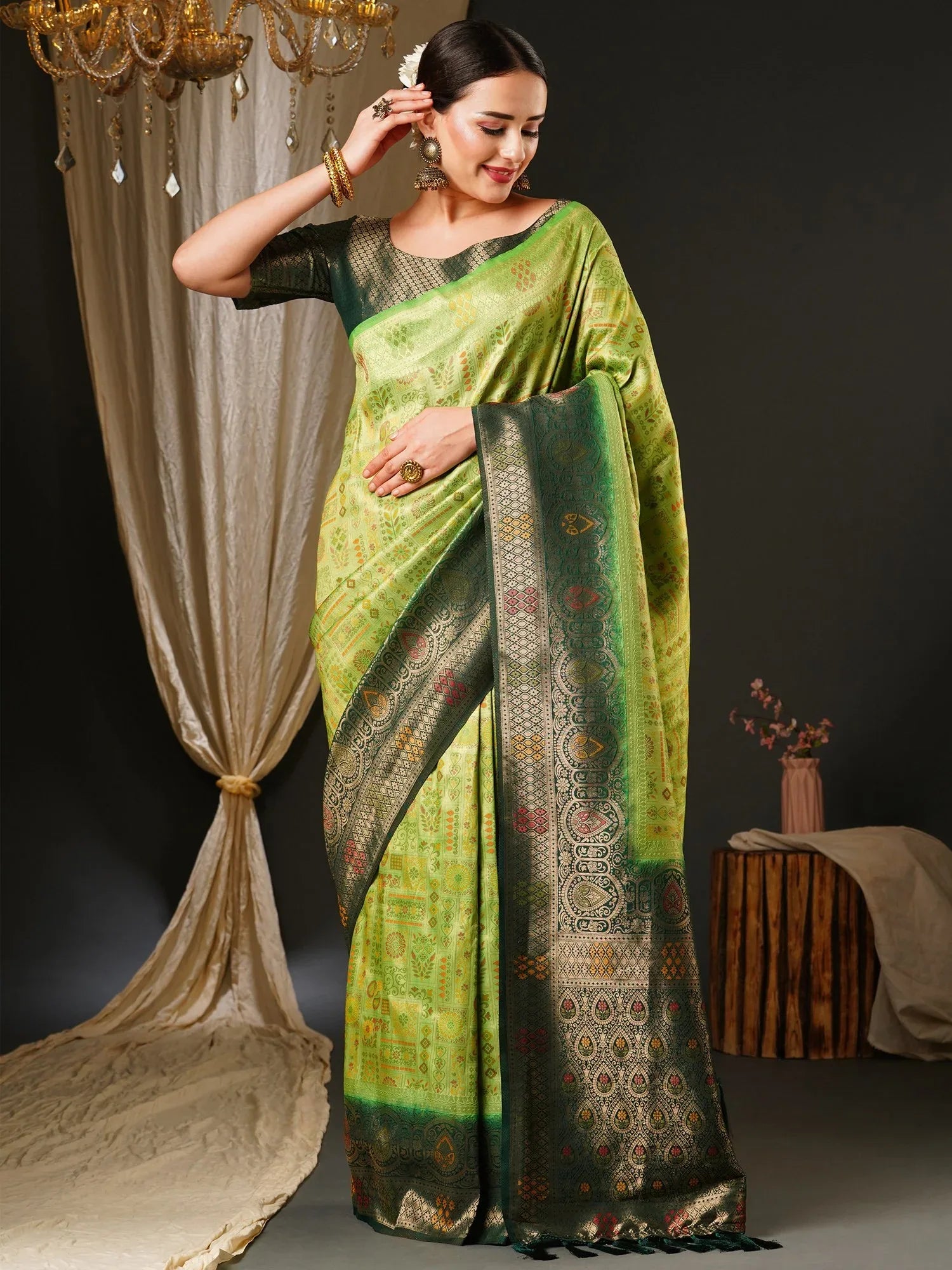 Heritage Light Green Banarasi Silk Saree - The Dori Store