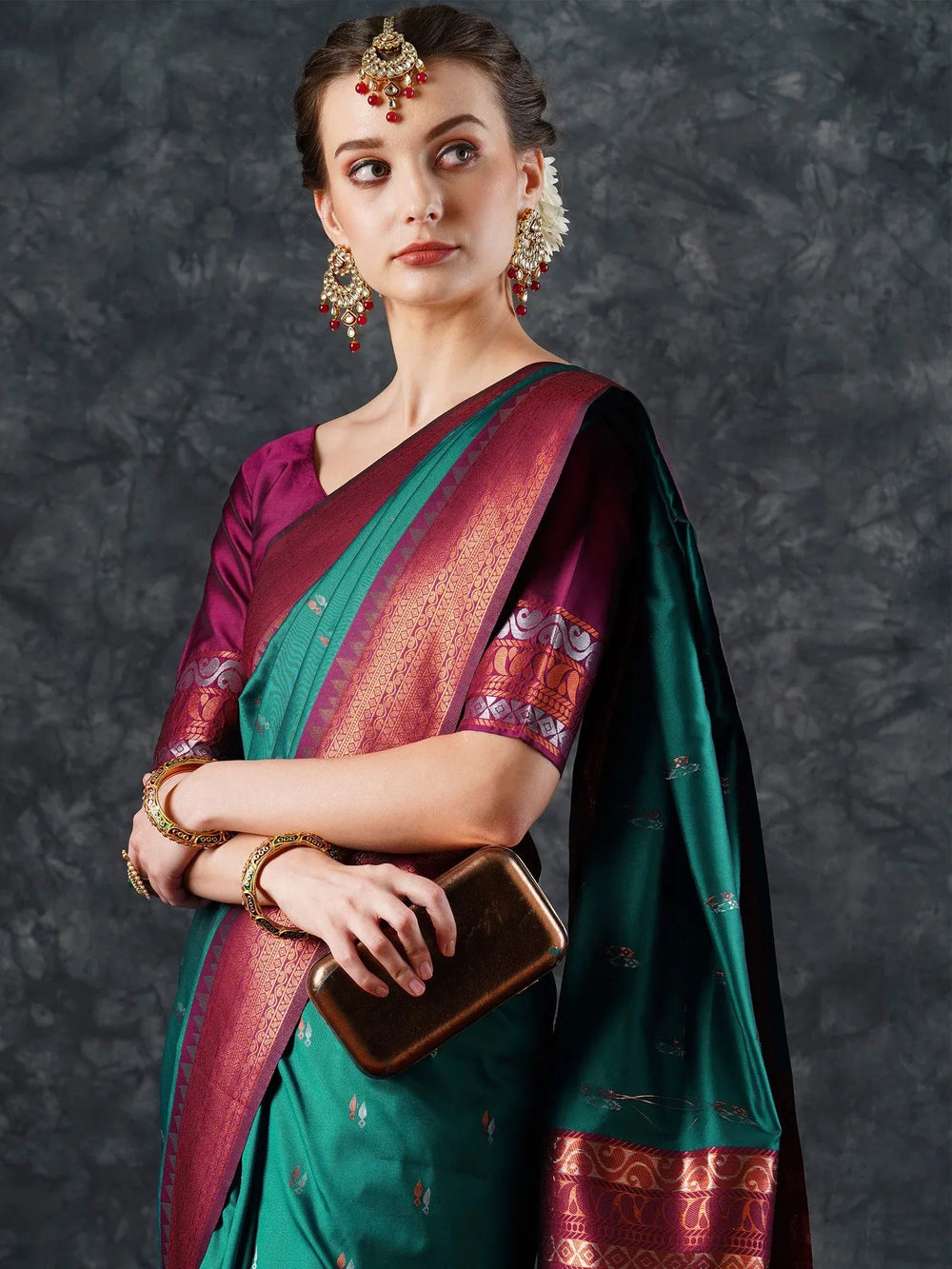 Get the best Kanchipuram silk sarees
