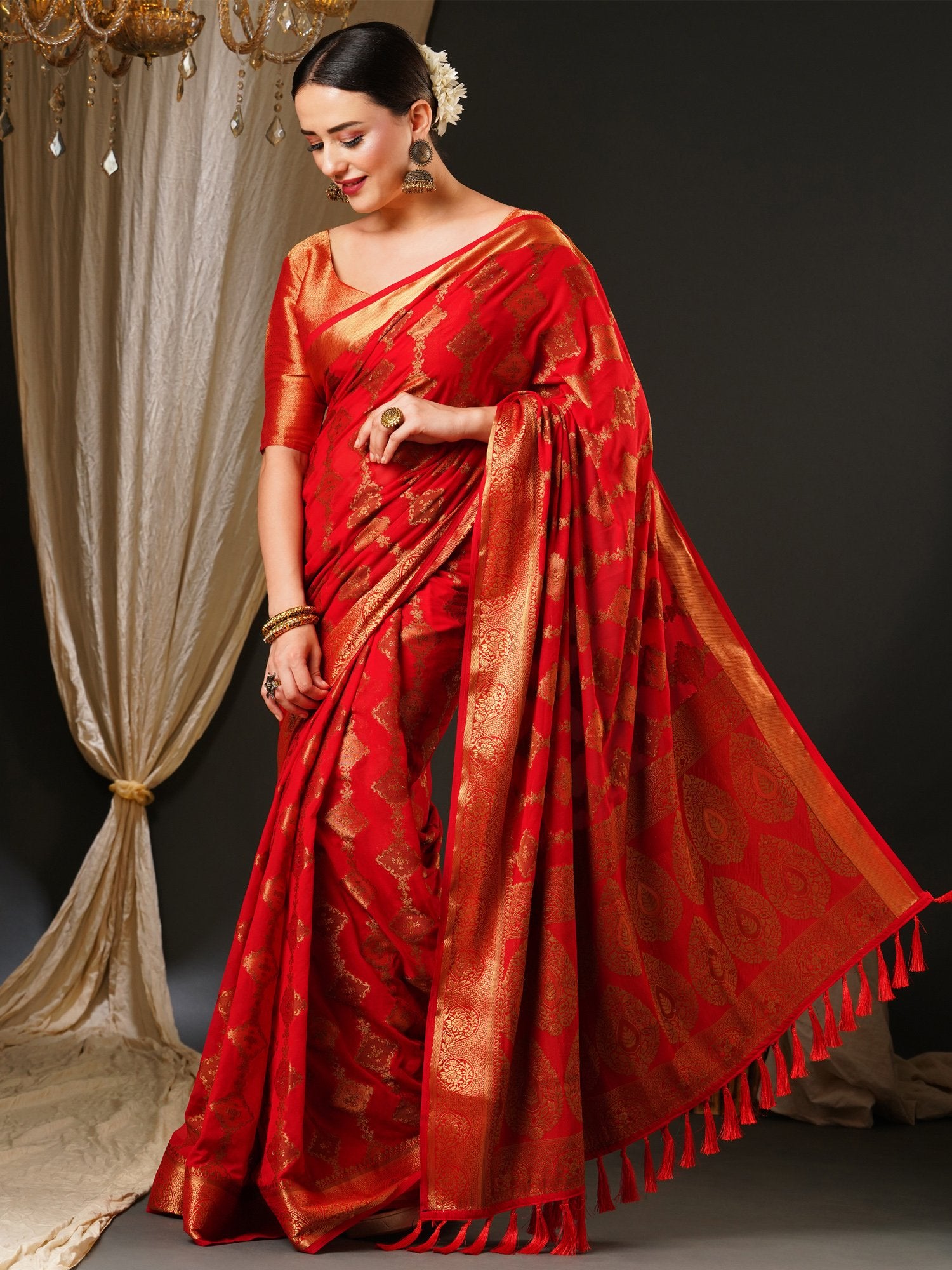 Get the best Banarasi saree