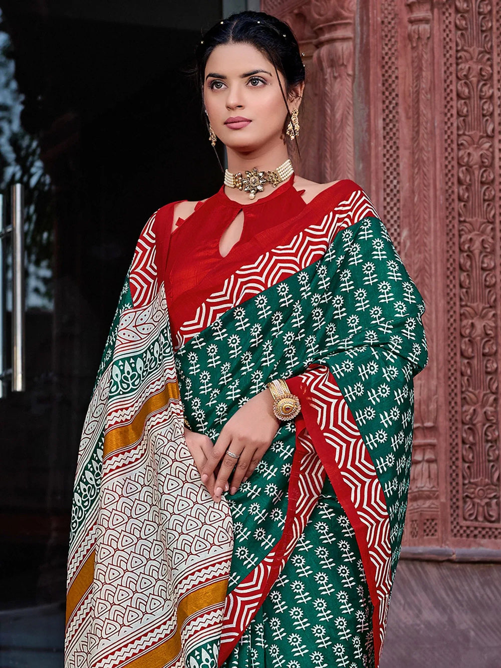 Red and Green Bhagalpuri Silk Saree - The Dori Store