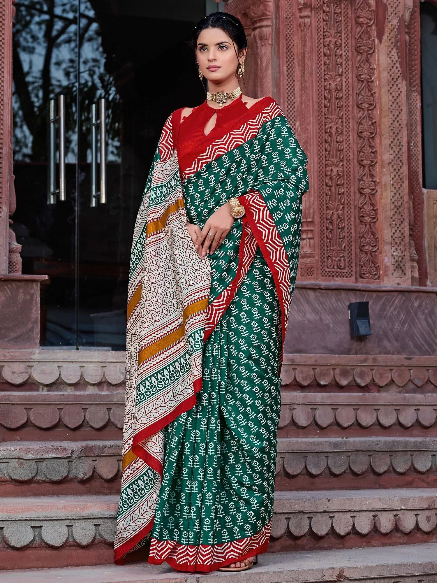 Red and Green Bhagalpuri Silk Saree - The Dori Store