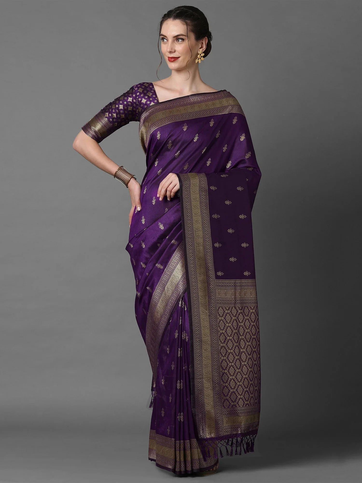 Get the best kanjeevaram South Indian bridal saree