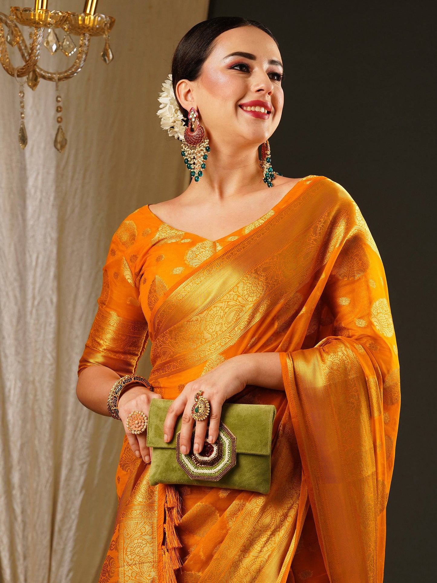 Get the best Banarasi silk saree