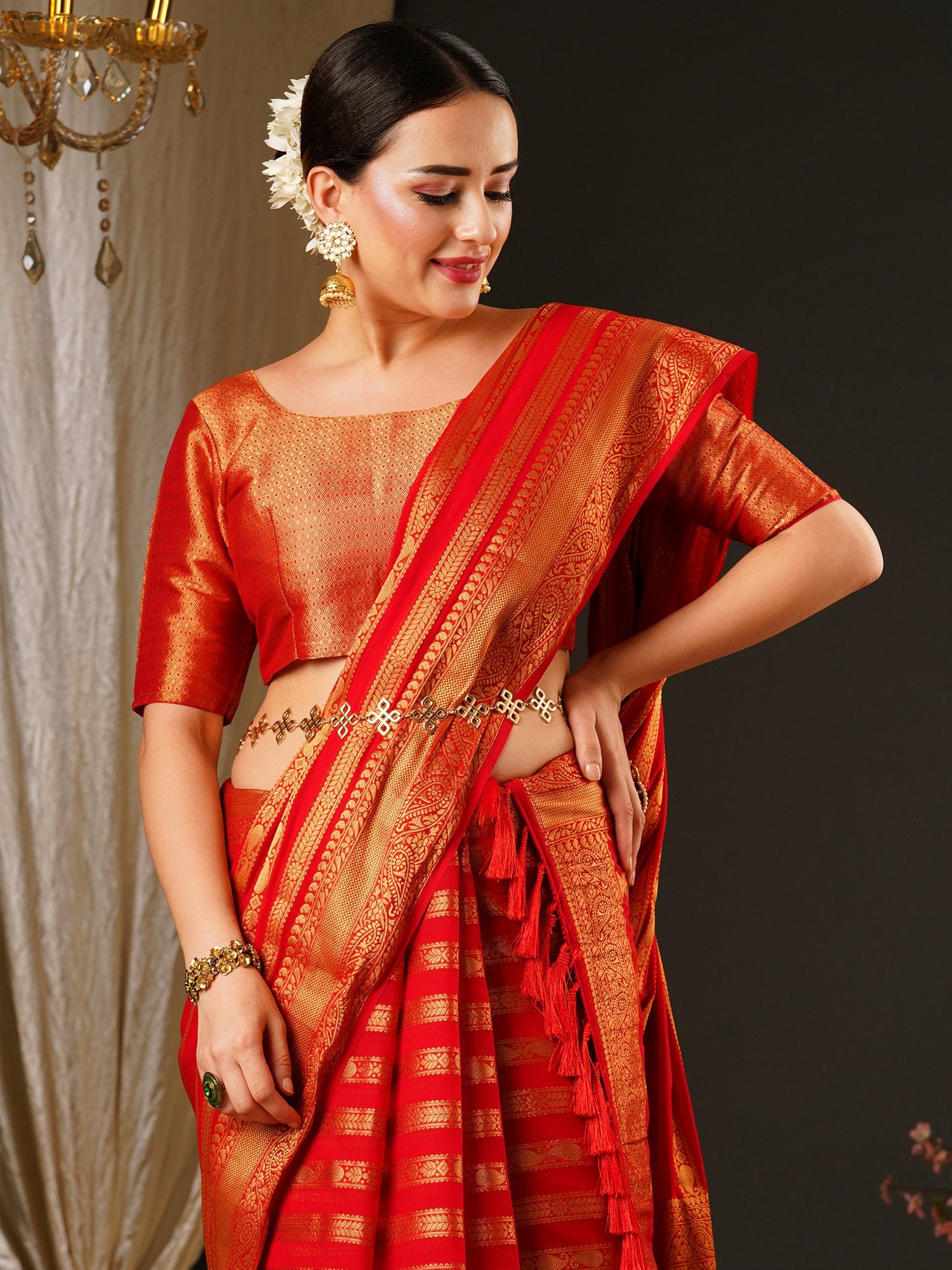 Get the best ready-to-wear saree