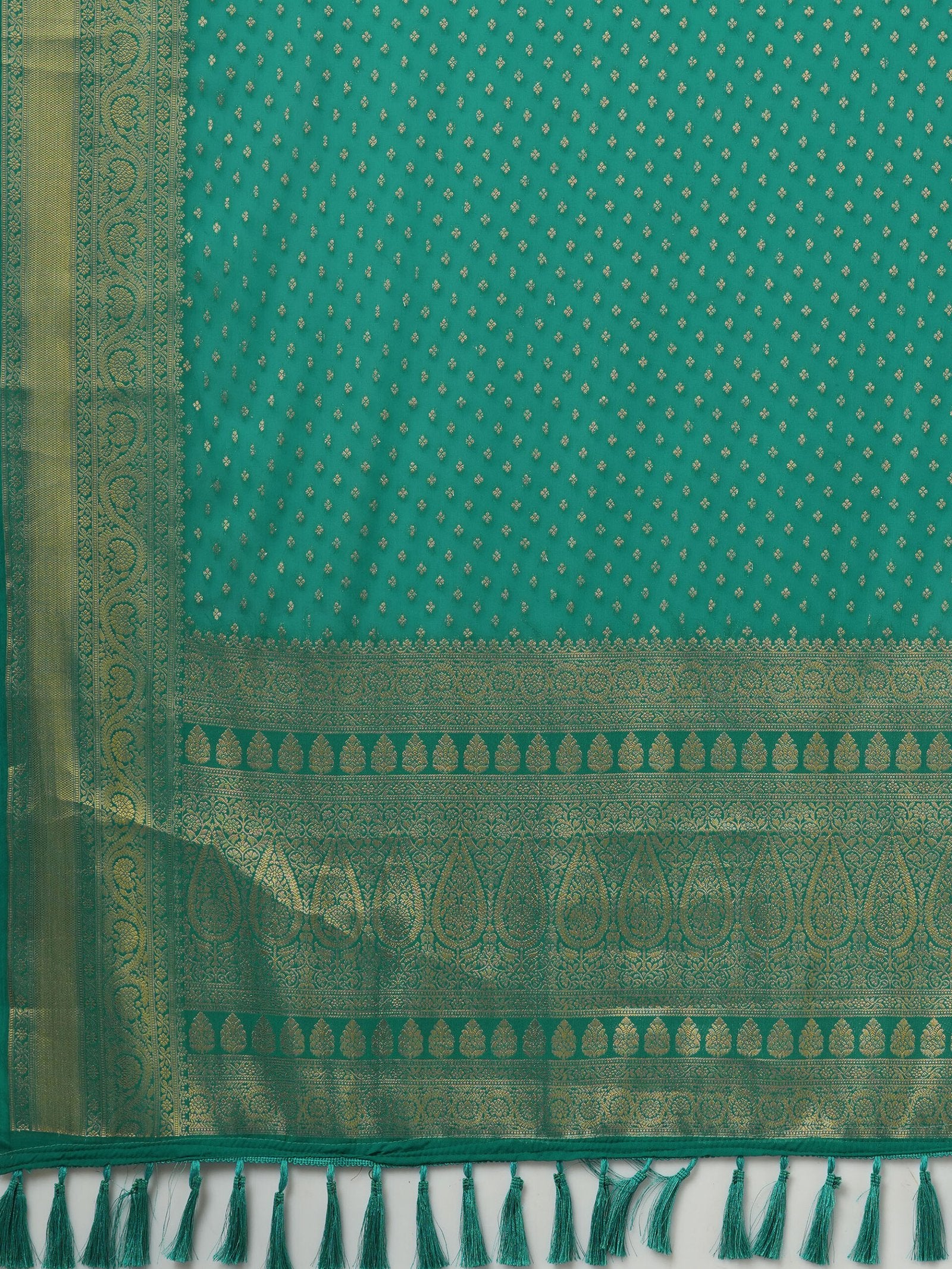 Get the best Kasavu saree online