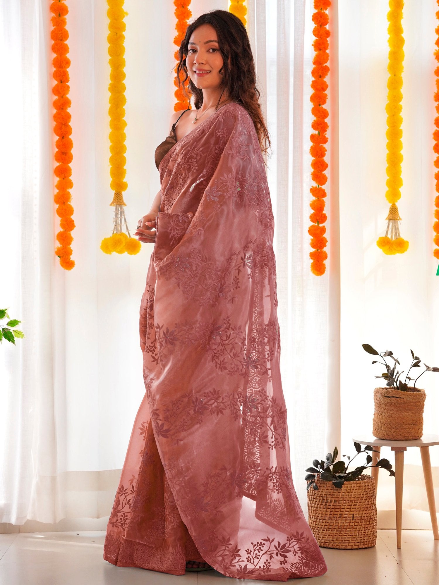 Get the best Banarasi saree