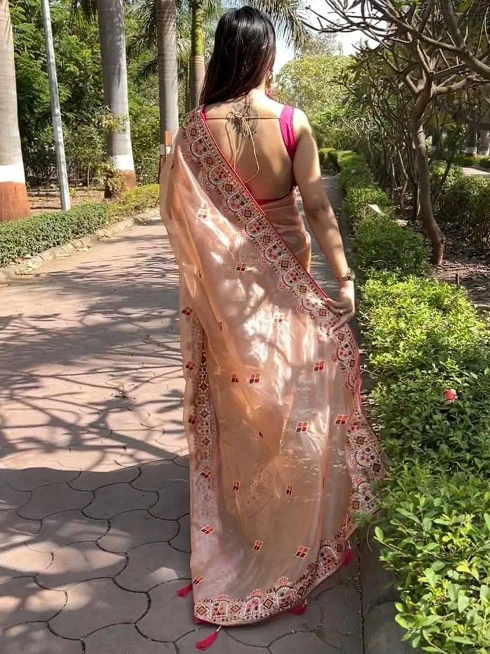 Get the best tissue silk saree