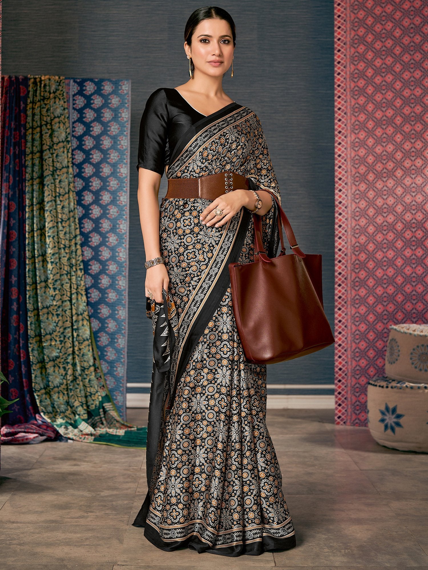 Get the best organza saree