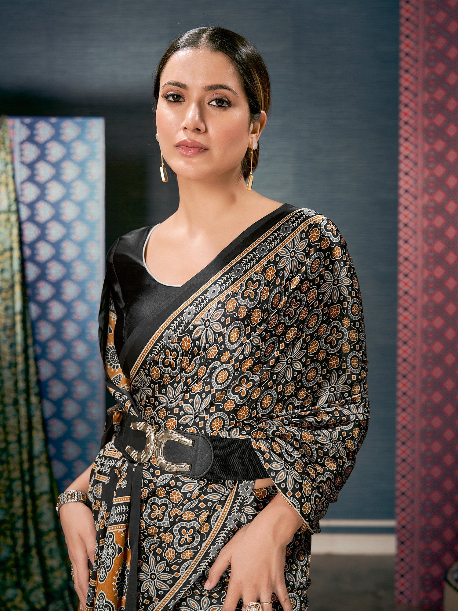 Get the best new saree design