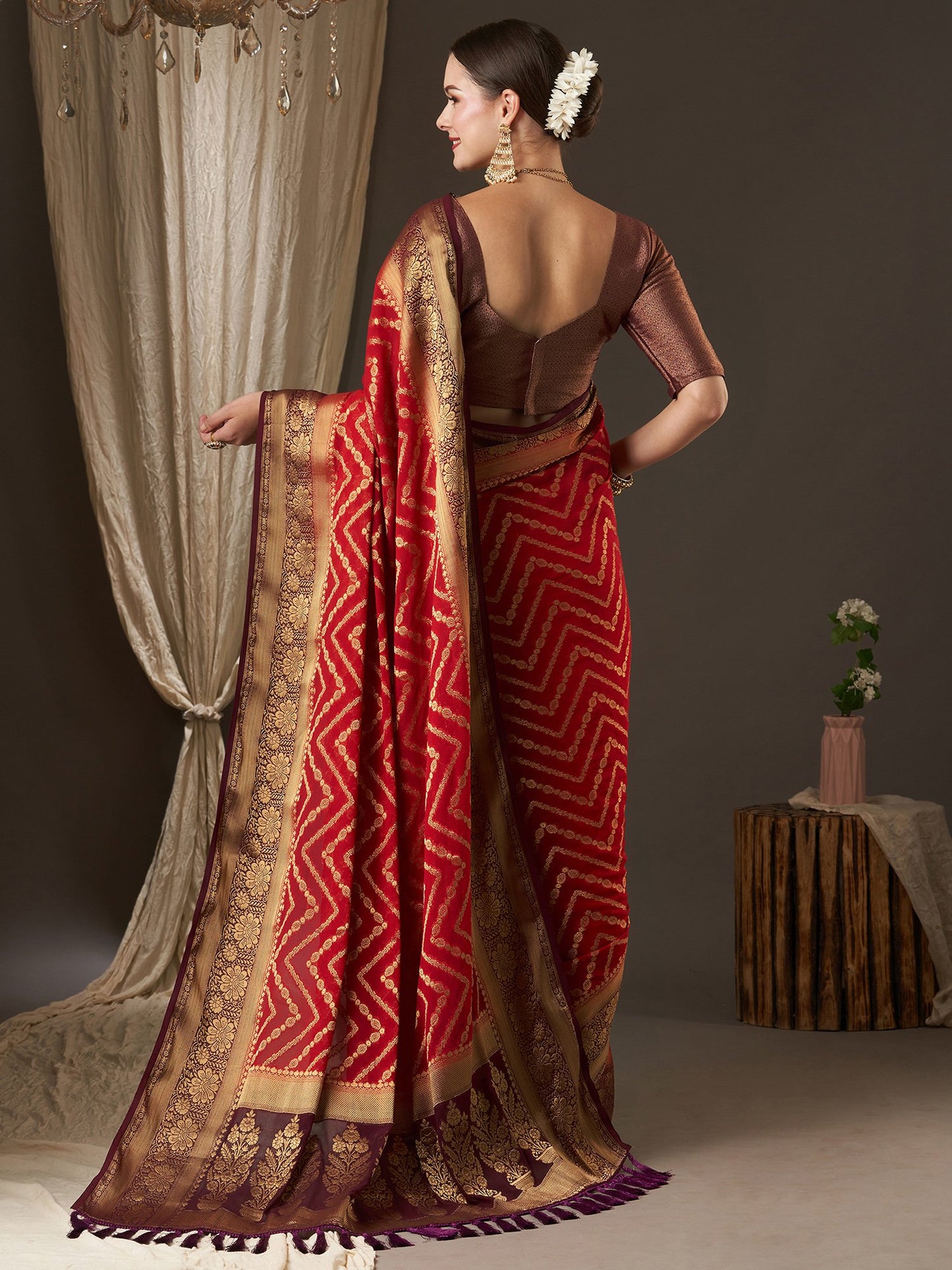 Get the best designer saree