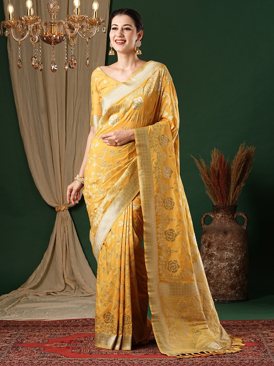 Yellow Yellow Kanjeevaram Georgette Woven Saree