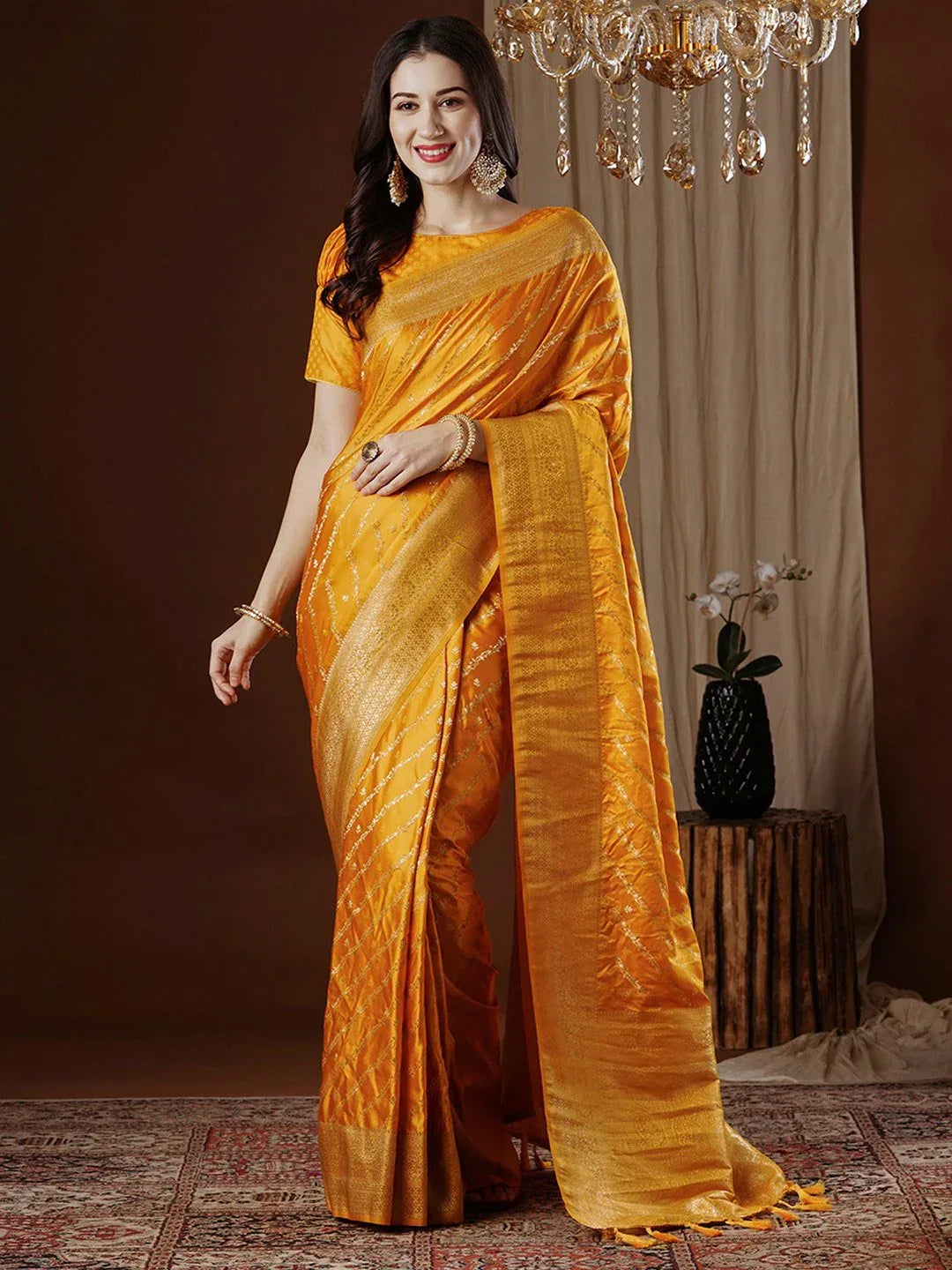 Get the best partywear saree