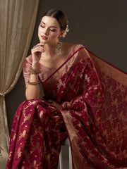 Get the best saree shops in Chandni Chowk
