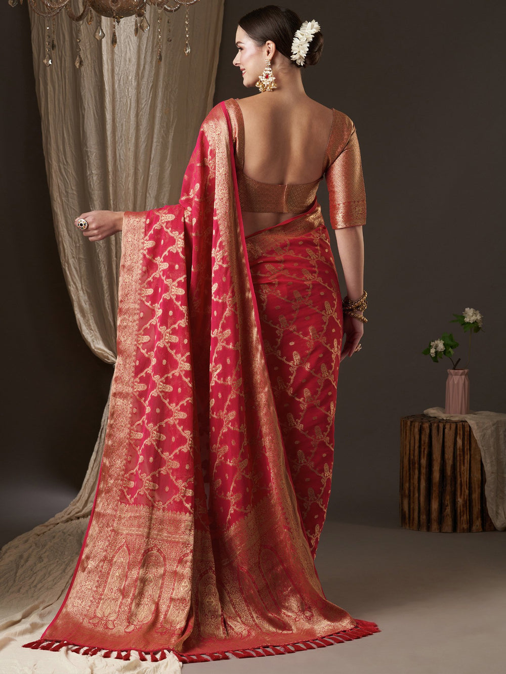 Get the best Banarasi silk saree
