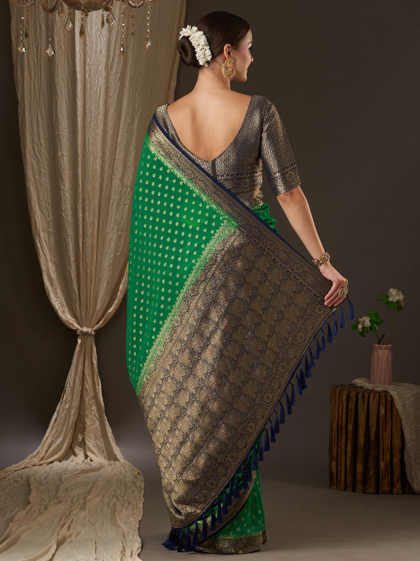 Get the best ladies suit