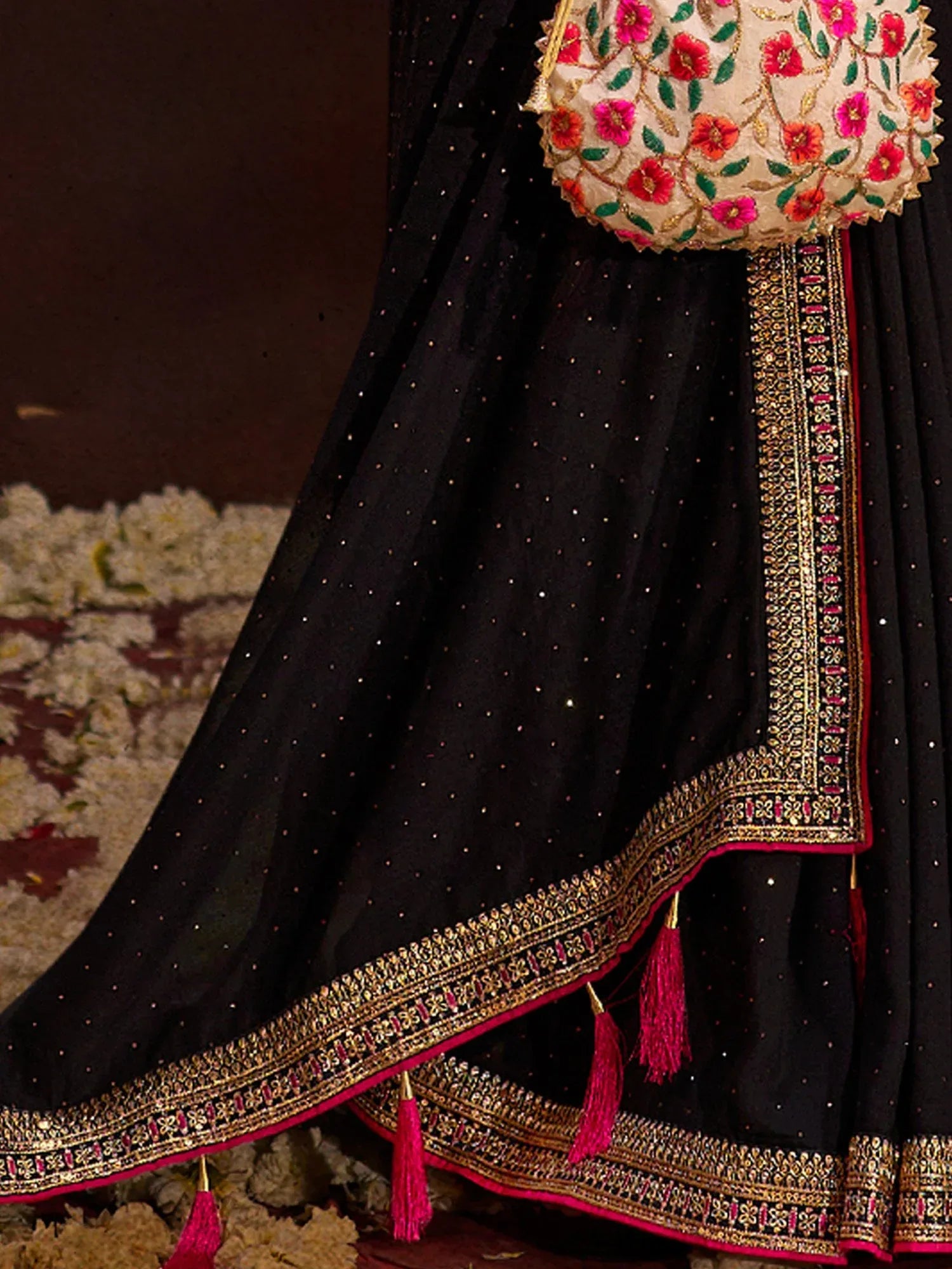 Get the best saree manufacturer