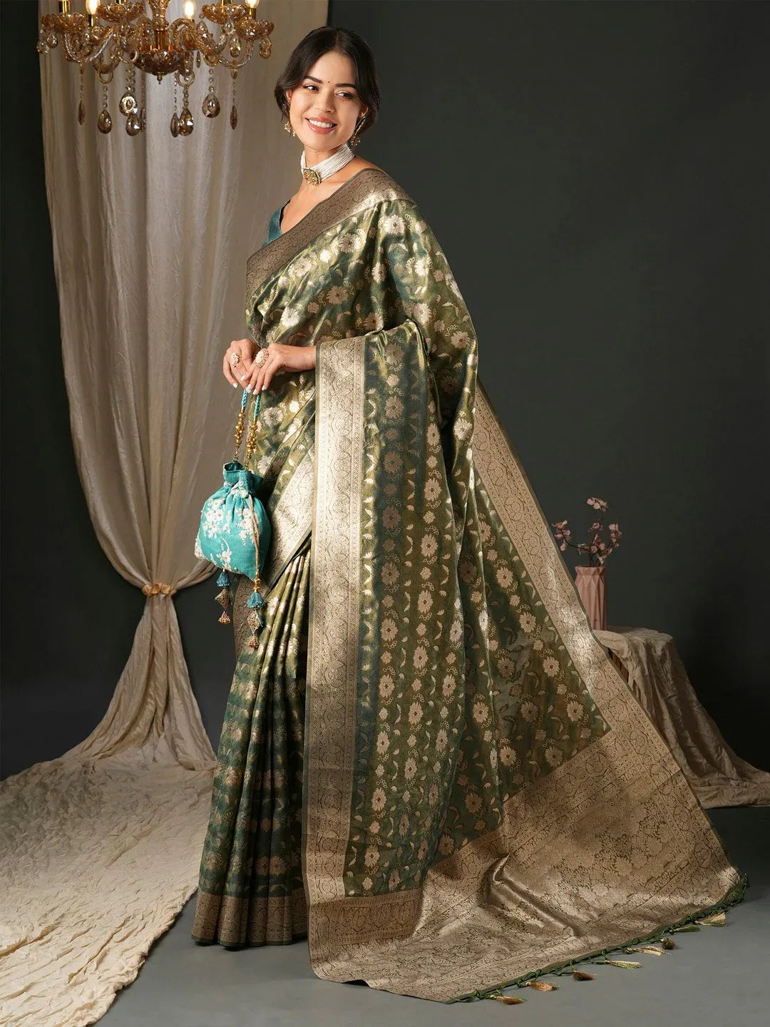 Get the best best saree