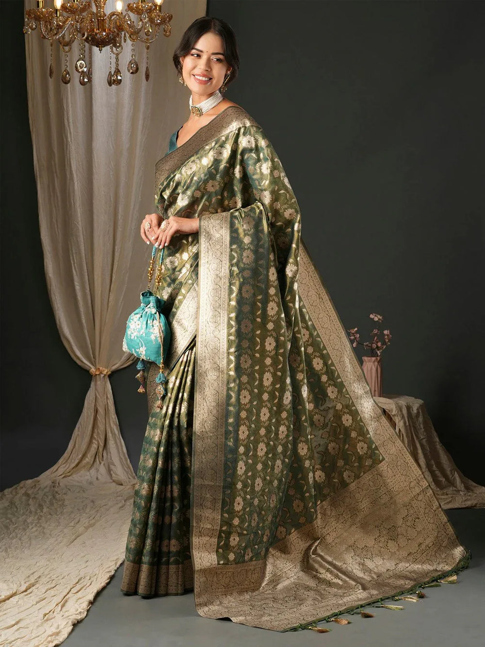 Get the best best saree