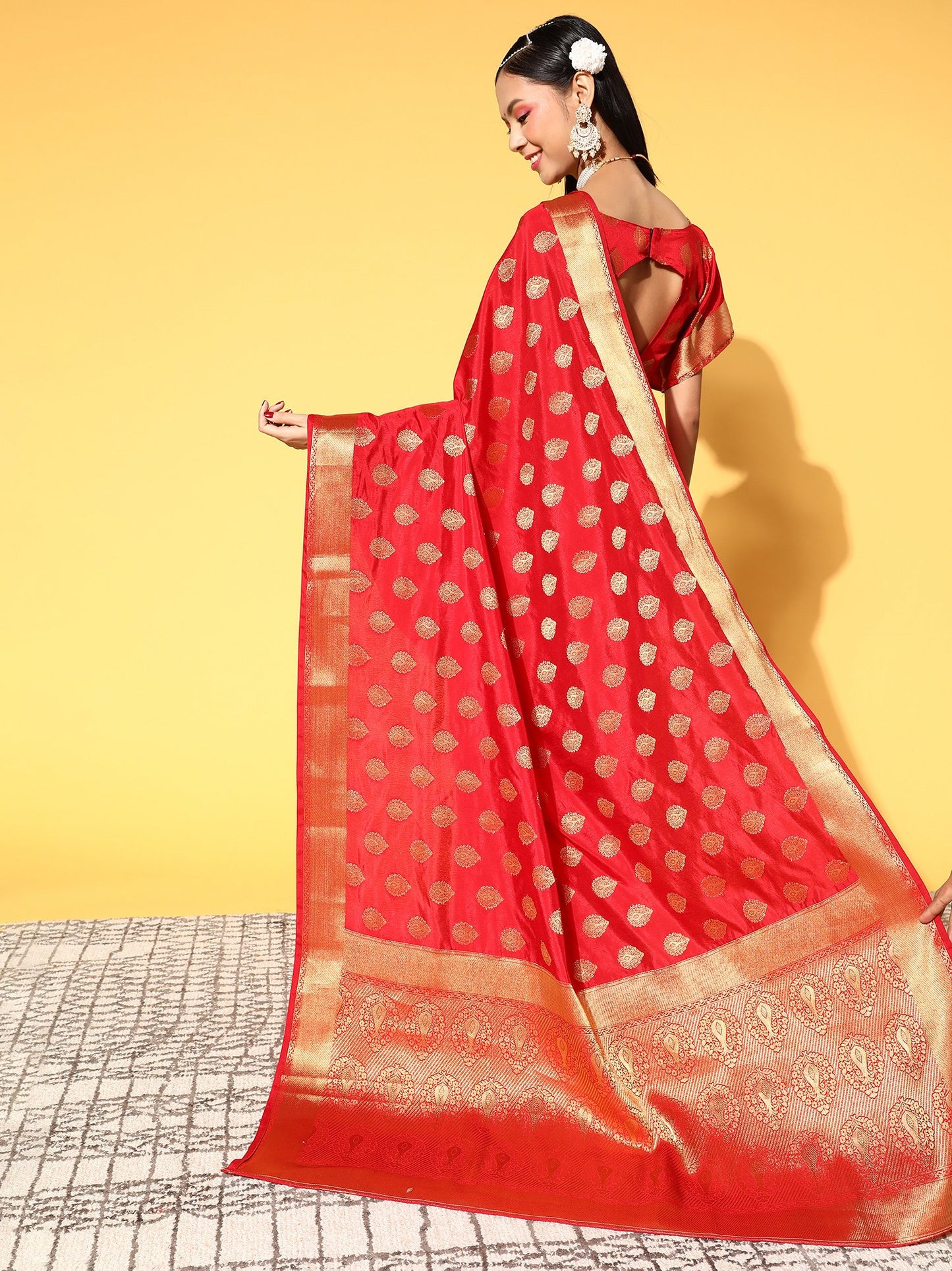 Get the best pathani saree