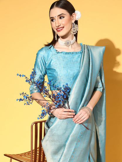 Get the best saree shops in Chandni Chowk