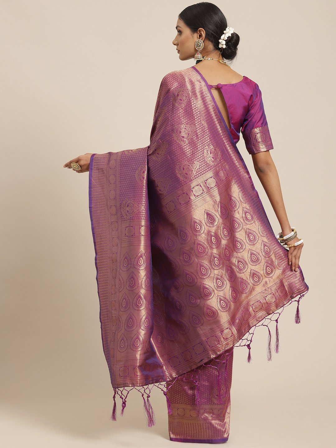 Get the best party wear saree