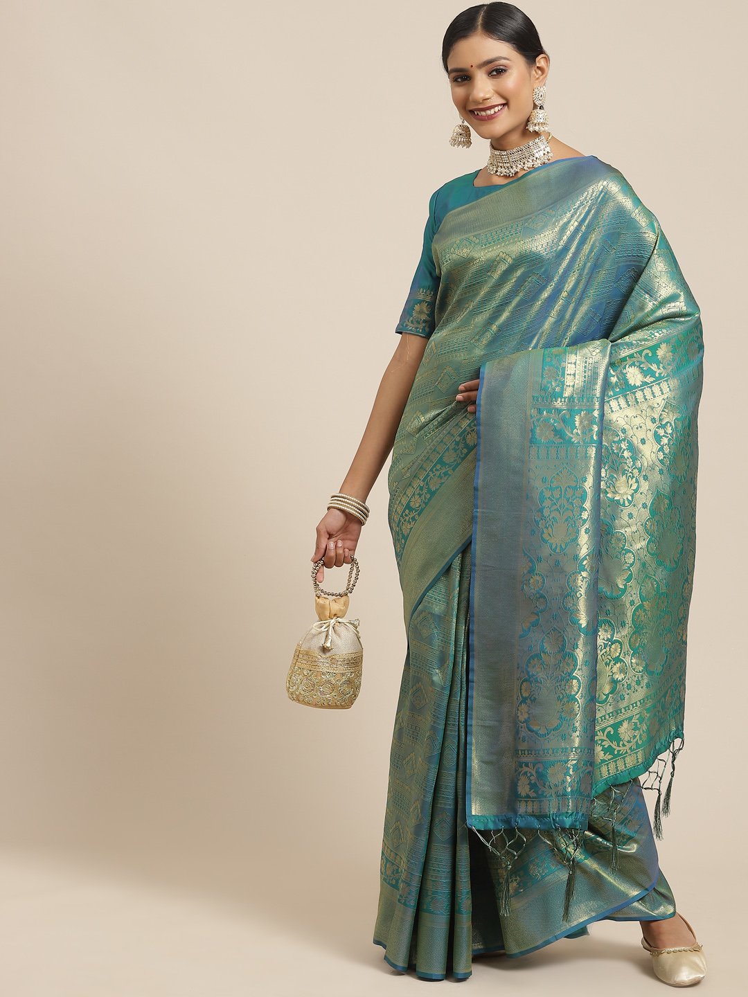 Get the best designer saree