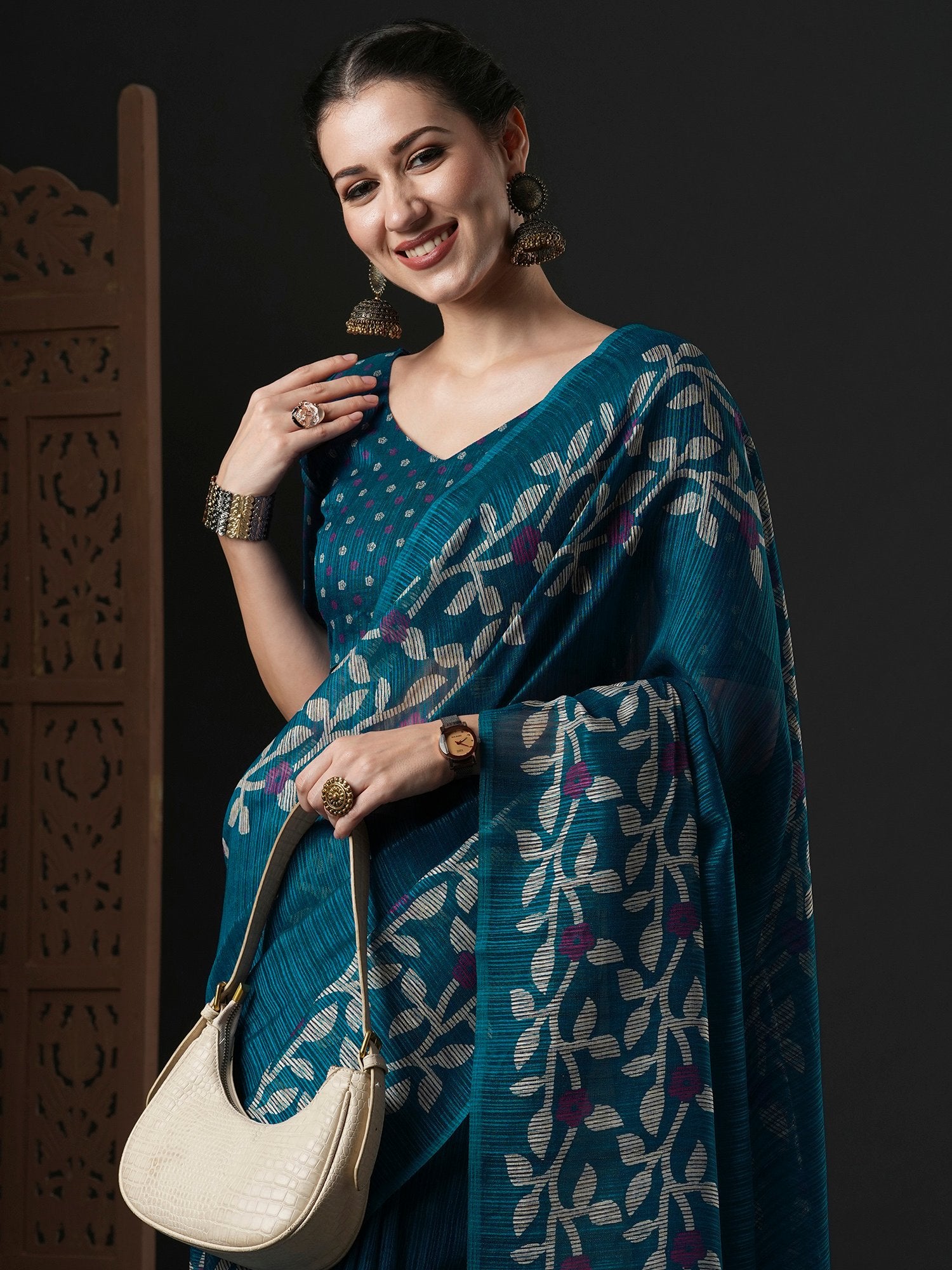 Get the best online saree store