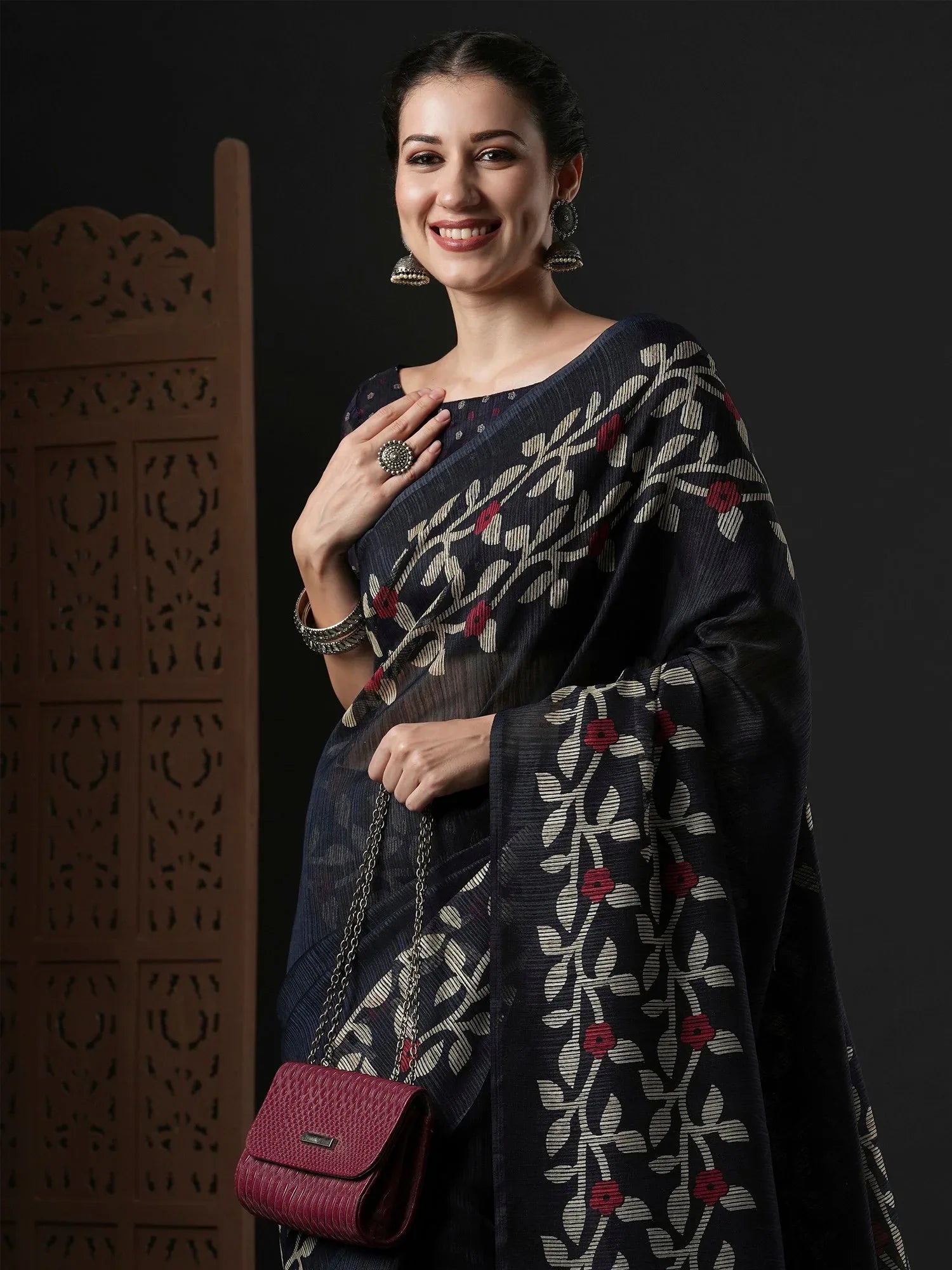 Get the best ready-to-wear saree