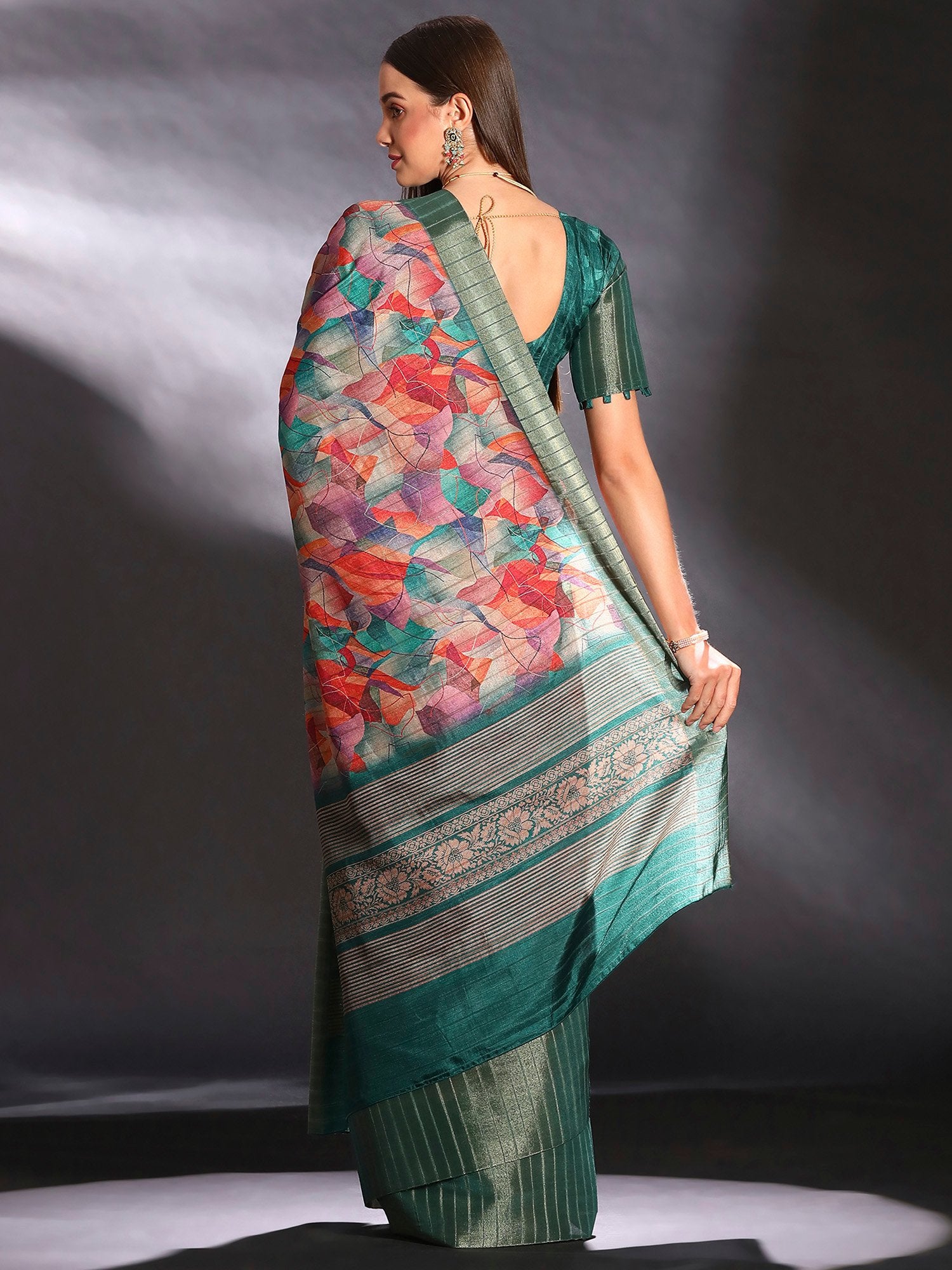Get the best Kasavu saree online