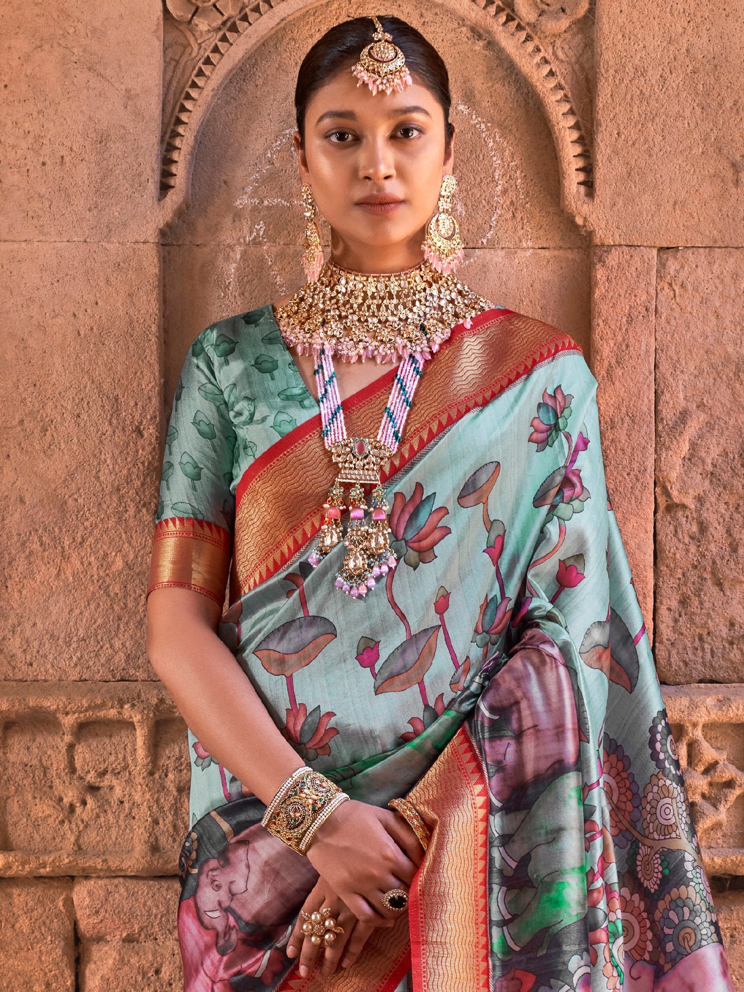 Get the best kanjeevaram South Indian bridal saree