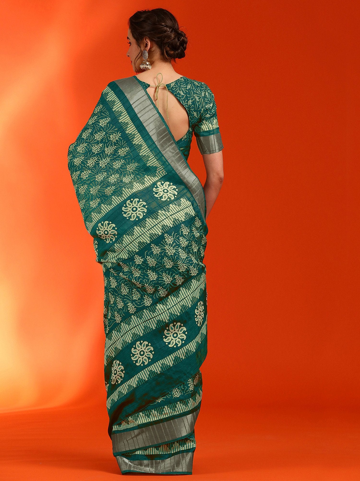 Get the best bridal saree