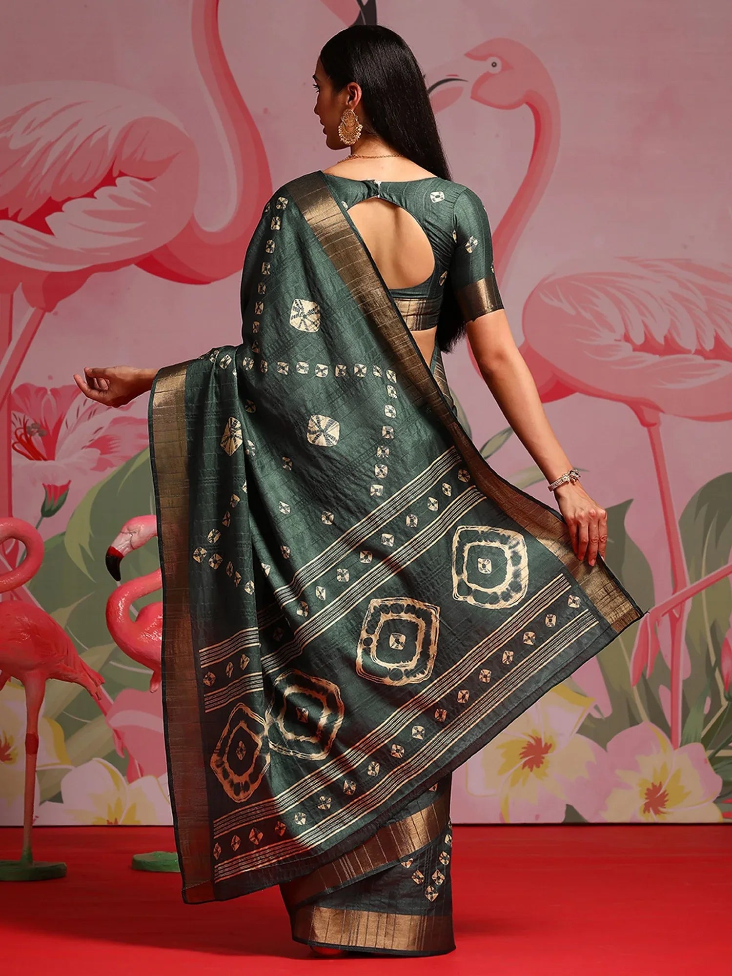 Get the best new saree design