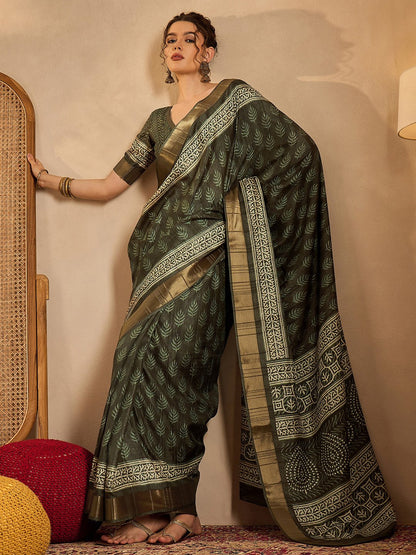 Olive Sungudi Silk Blend Printed Saree