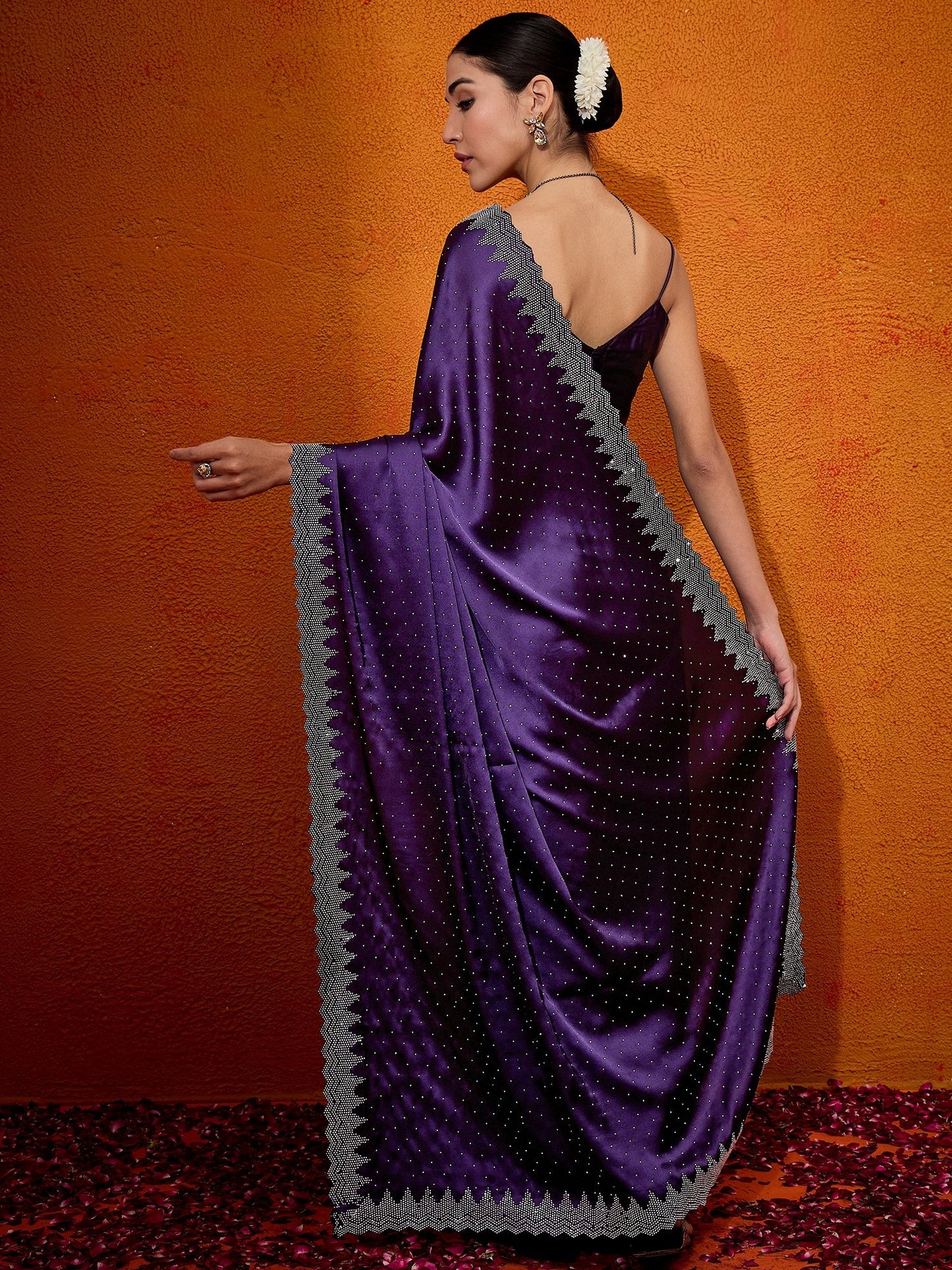 Get the best party wear saree