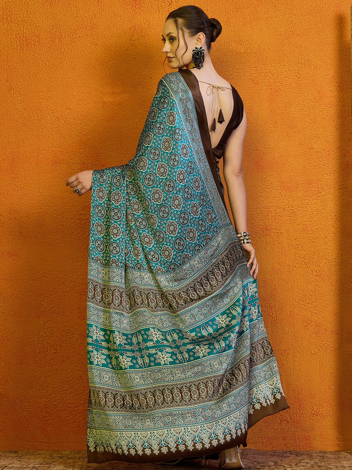 Get the best South Indian saree