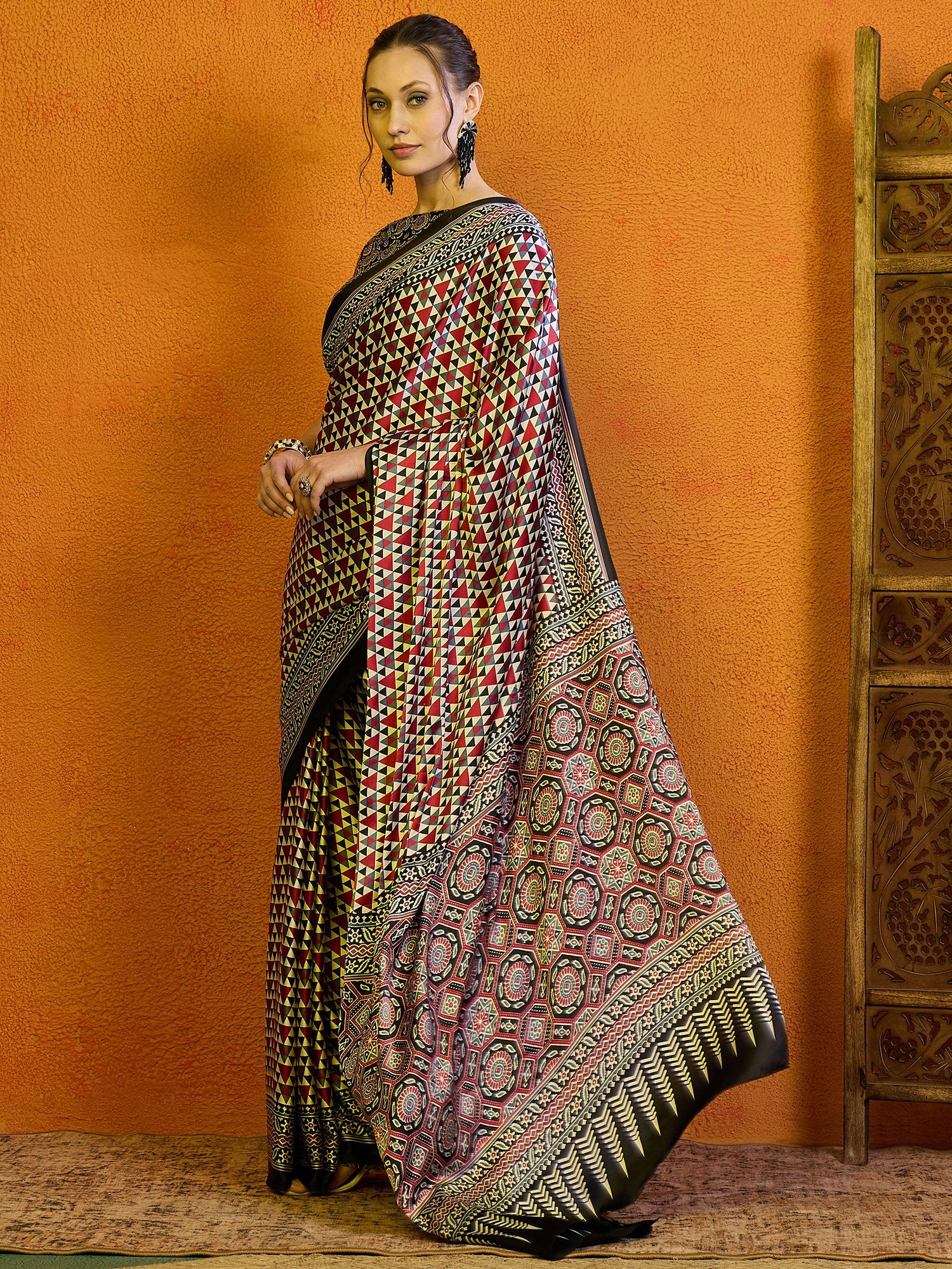 Get the best saree manufacturer