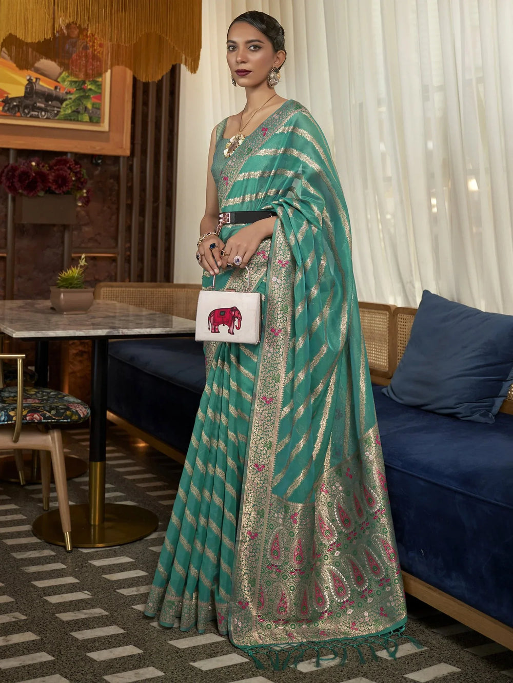 Get the best organza saree