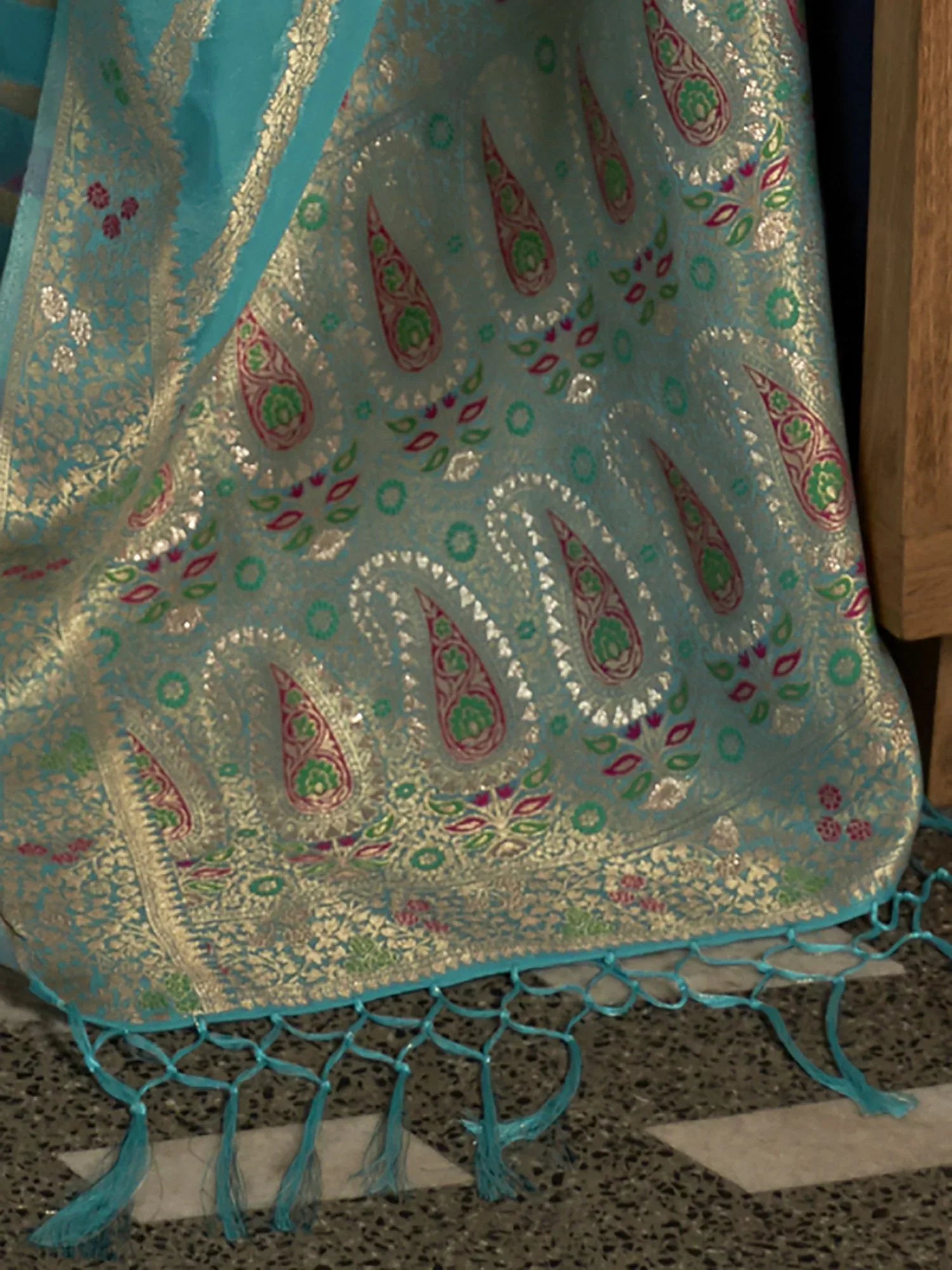 Get the best Banarasi silk saree