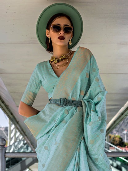 Get the best Kasavu saree online