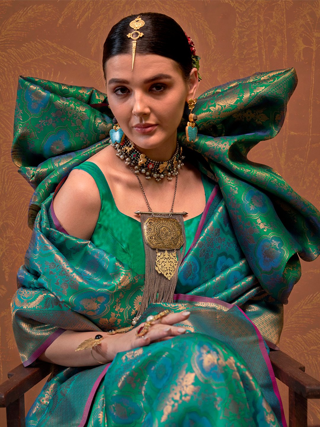 Get the best kanjeevaram South Indian bridal saree